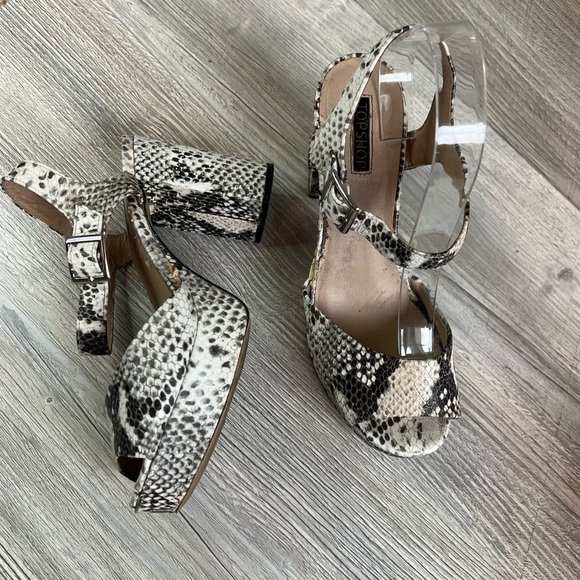 Woman’s topshop well worn leather snake embossed chunky heel and platform sz 8.5 - Picture 2 of 13